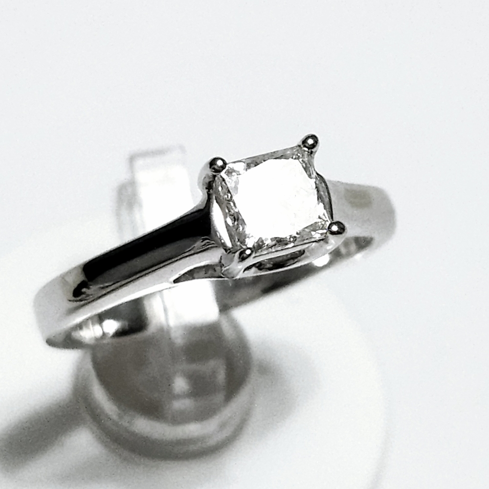 18K Gold 0.50ct Diamond Princess Gold Ring w/ Certificate